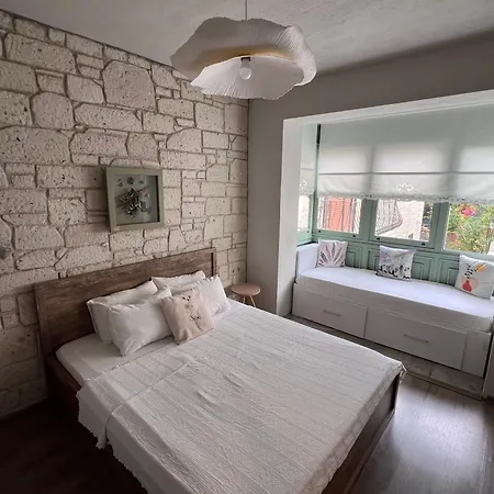 Palacaki * Cesme