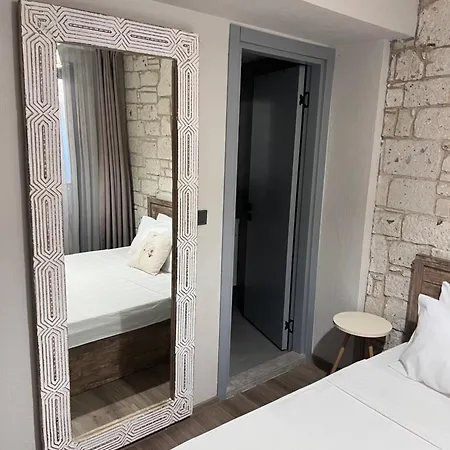 Palacaki * Cesme